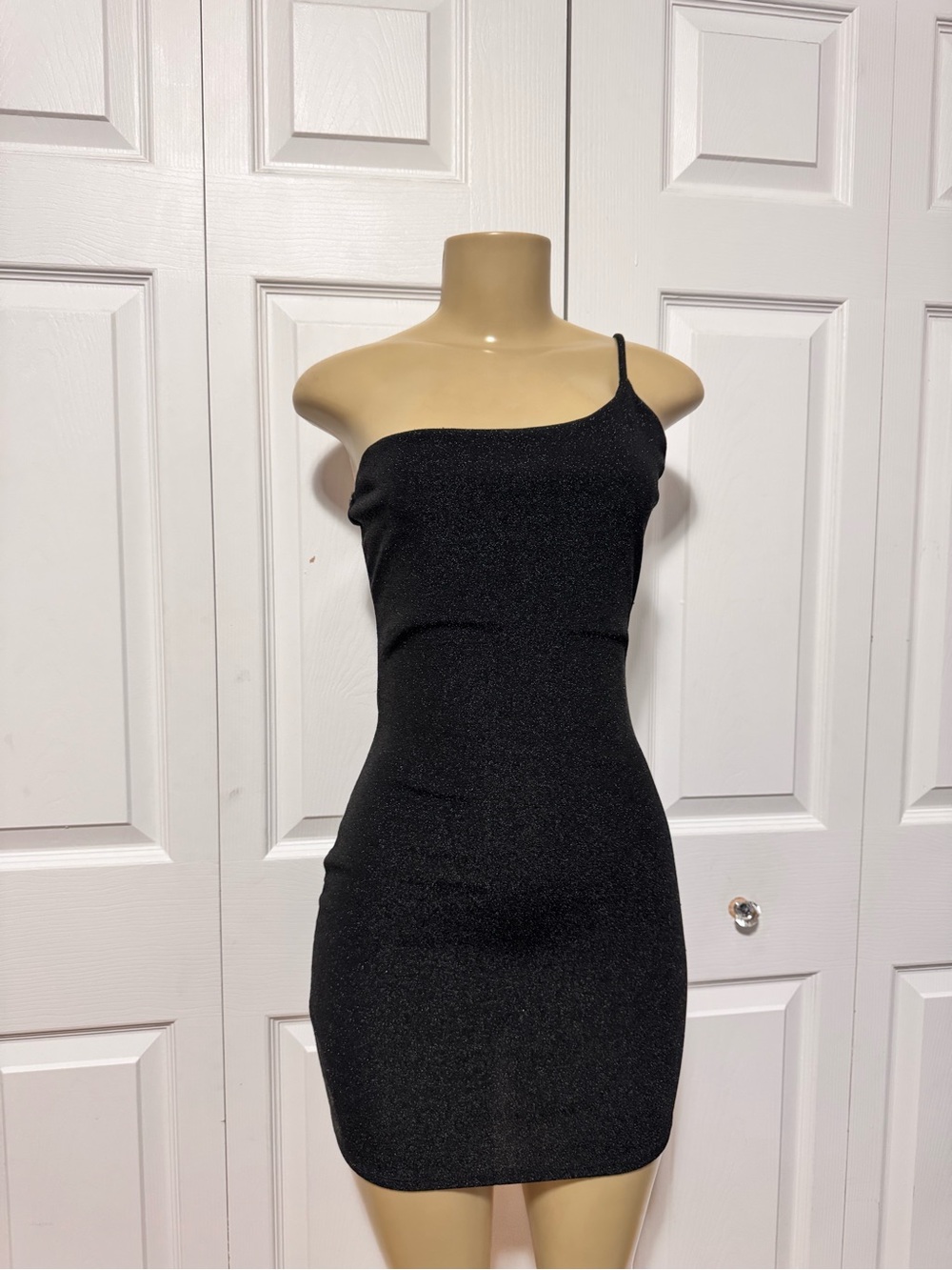 Women's Black One-Shoulder Bodycon sparkly Dress medium